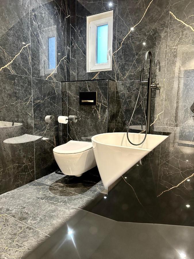 Bel Appartement Avec Parking Au Coeur De Реймс Екстер'єр фото