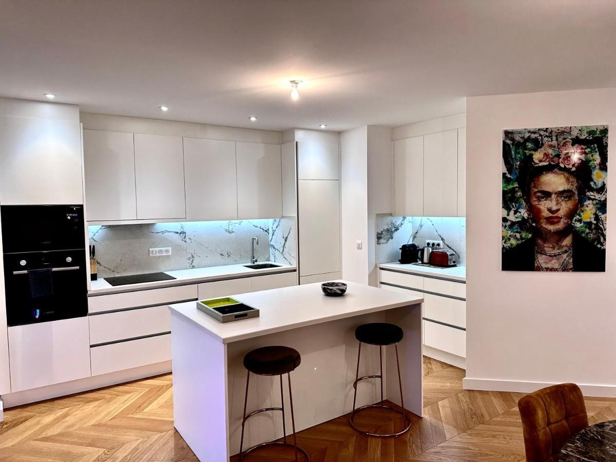 Bel Appartement Avec Parking Au Coeur De Реймс Екстер'єр фото