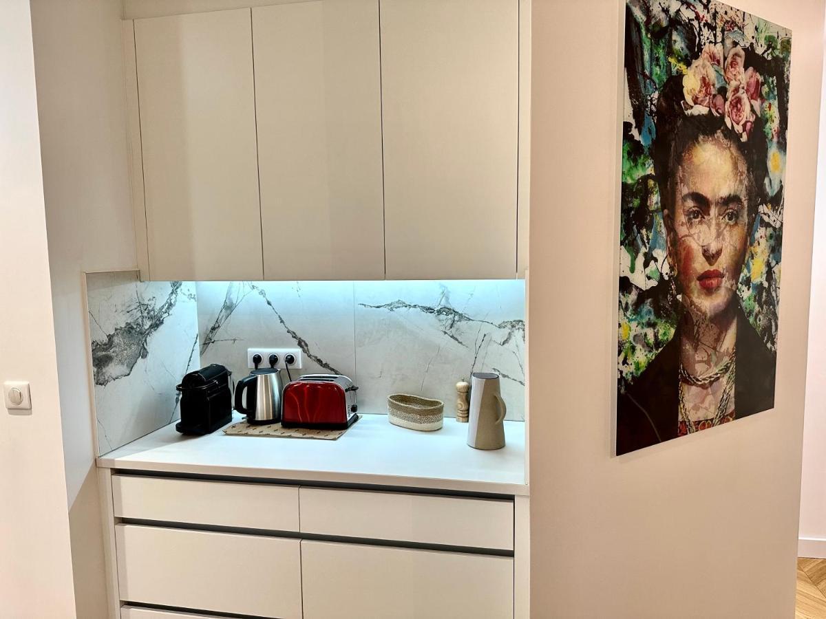 Bel Appartement Avec Parking Au Coeur De Реймс Екстер'єр фото
