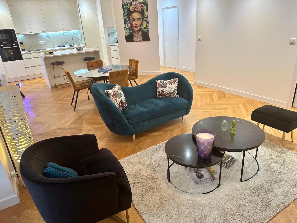 Bel Appartement Avec Parking Au Coeur De Реймс Екстер'єр фото